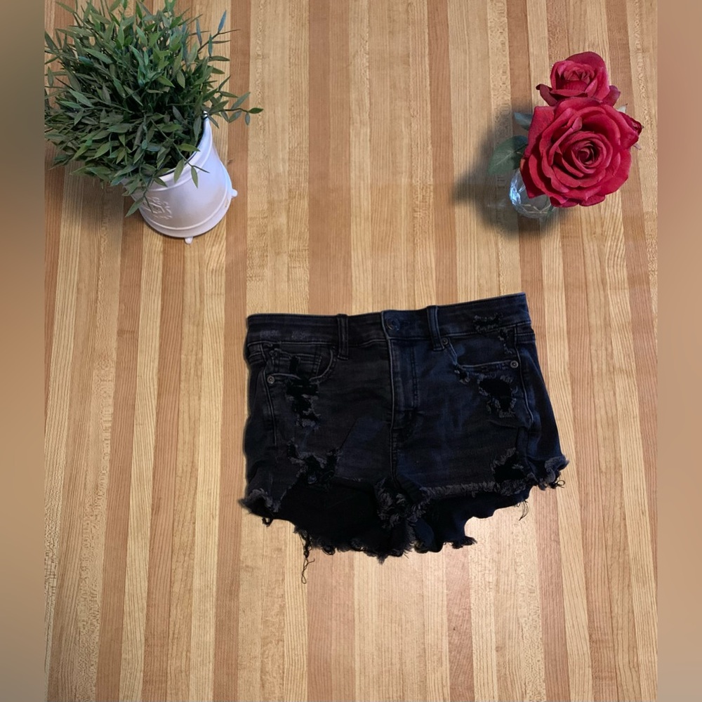 American Eagle black high waisted shorts (4)